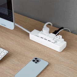 3-Outlet Surge Protector Power Strip with Rotating Sockets