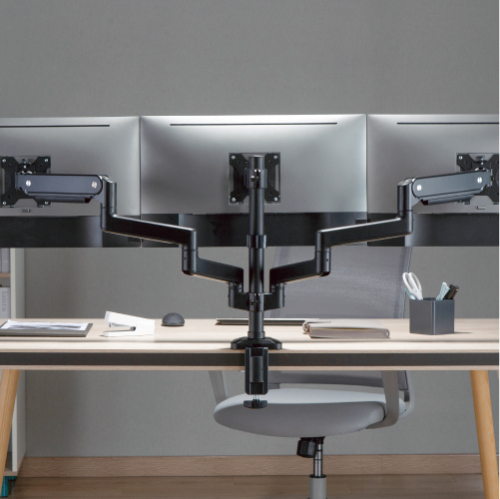 トリプルモニターポールマウントプレミアムアルミニウムスプリングアシストモニターアーム LDT53-C036P ほとんどの17"-27"モニター用 from china(chinese)