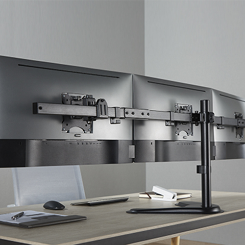 Pole Mount Triple-Screen Monitor Stand Supplier and Manufacturer- LUMI