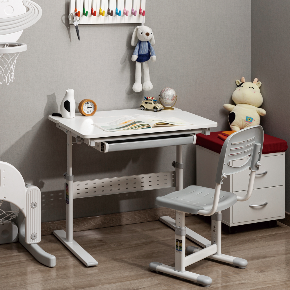 Adjustable deals childrens desk